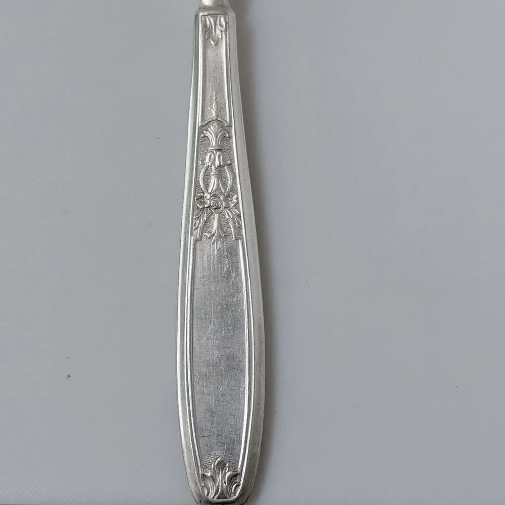 4pc 1847 Rogers Bros Ambassador Silverplate 1919 Dinner Forks 7 3/4” Solid Handl